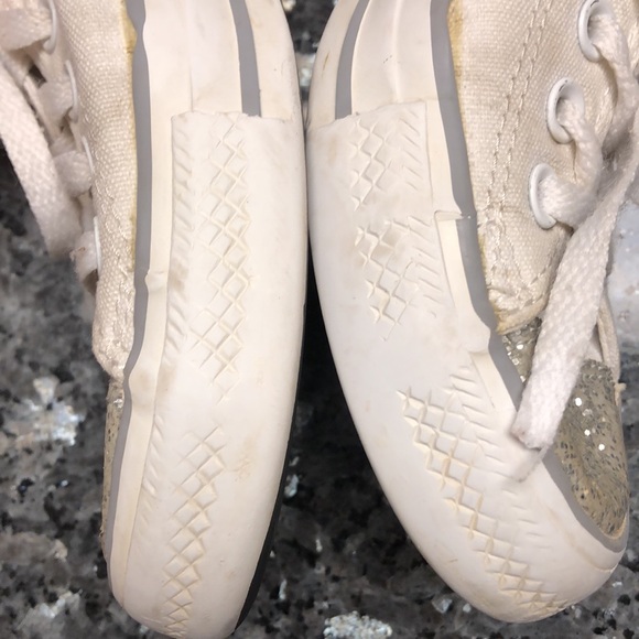 Converse All-Star Chuck Taylor Lo Glitter Toe Sneakers - 2 - Picture 8 of 17